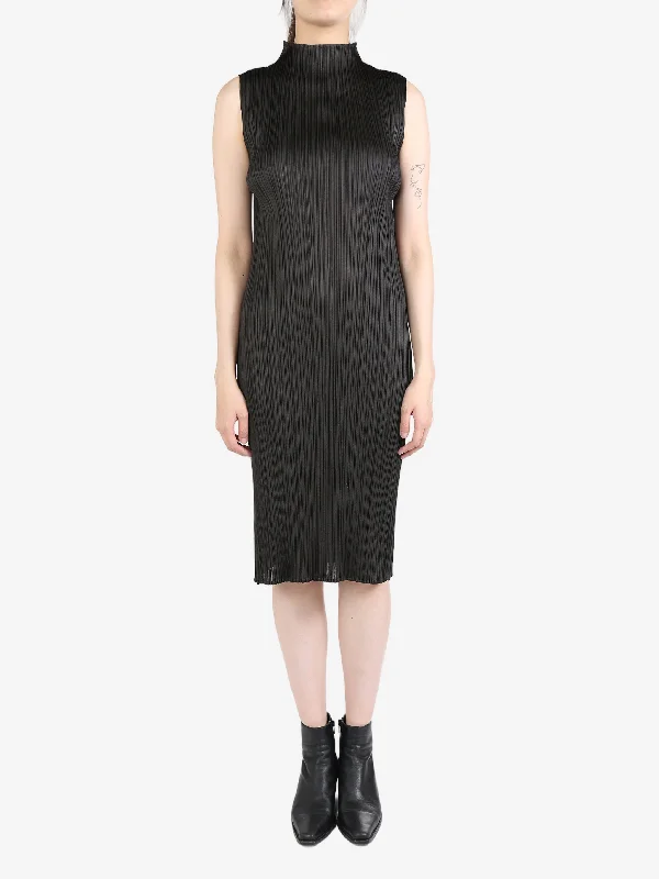 PLEATS PLEASE ISSEY MIYAKE - Women Monthly Colors : August Dress Crew Neckline Casual
