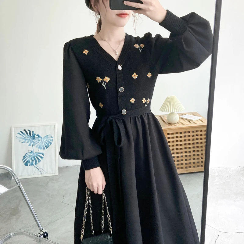 Yipinpay Floral Embroidery Long Dress Women Winter Sweater Bandage Dress Vintage Christmas Evening Party Dress for New Year 2023 Thin Thick Dense