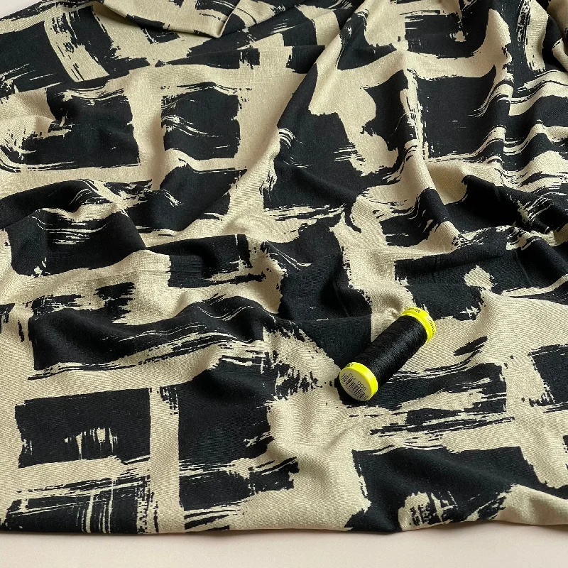 Labyrinth in Sand De Luxe Viscose Jersey Fabric Comfortable Jersey Tee